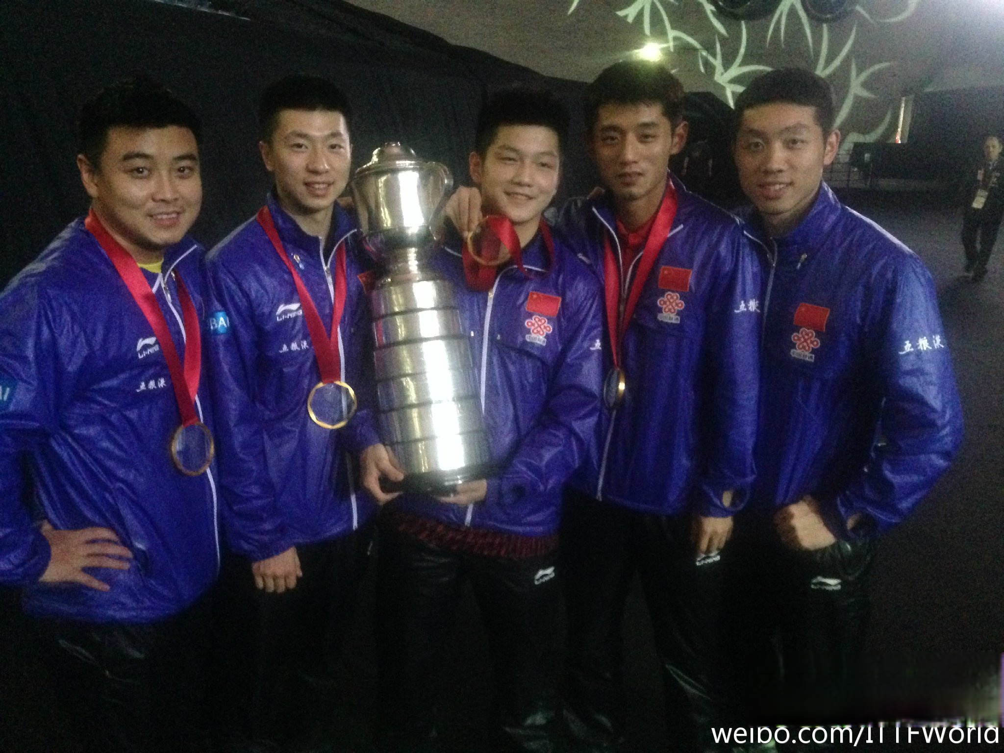 日本乒乓球队险胜英国乒乓球队，许昕统治全场