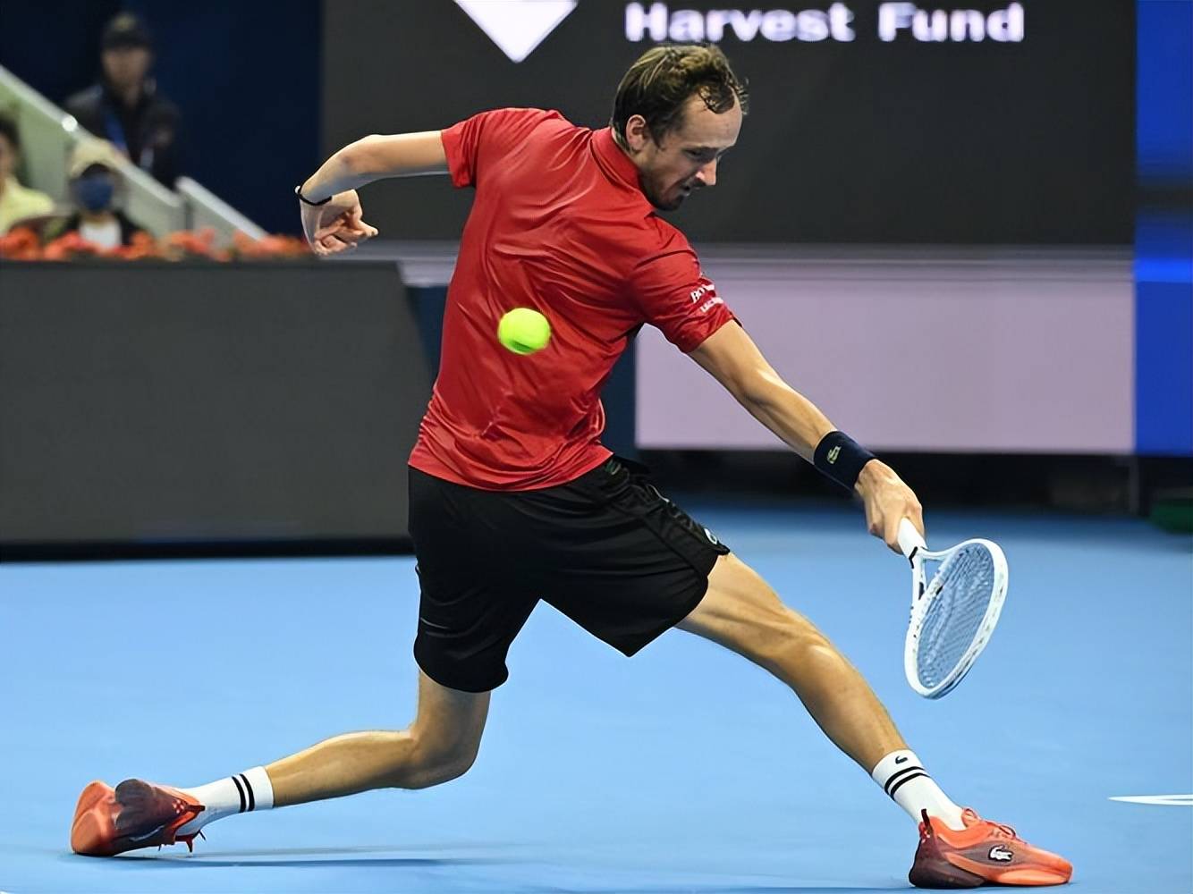 开云体育APP下载-澳大利亚网球队横扫世界网球队，梅德韦杰夫统治全场的简单介绍