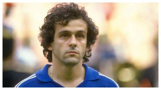 精彩之夜,足球巨星云集的绝世奇迹将惊艳世界的简单介绍 精彩之夜,足球巨星云集的绝世奇迹将惊艳世界的简单介绍