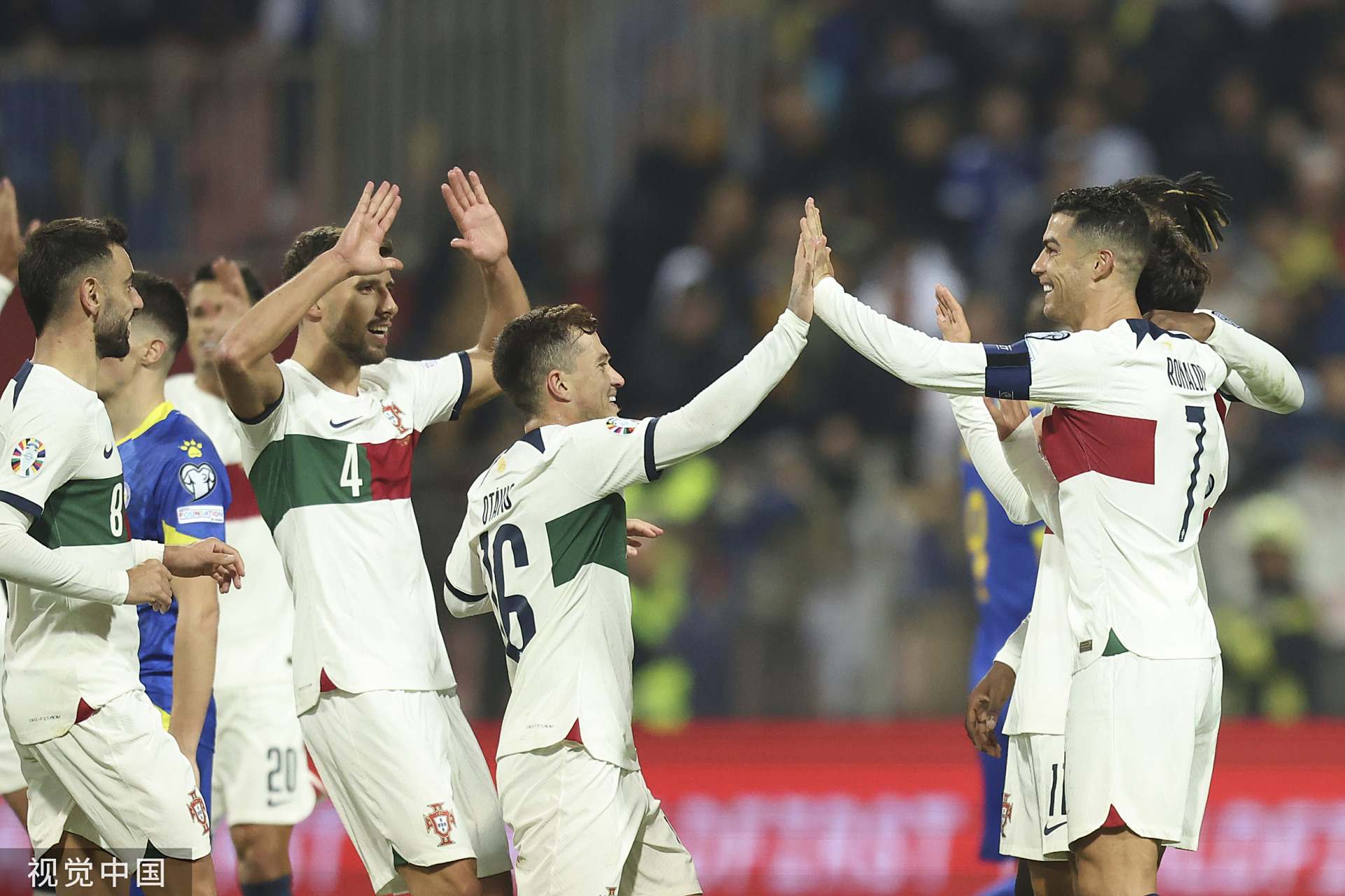 葡萄牙队成功晋级欧洲杯预选赛8强:波黑出局的简单介绍 葡萄牙队成功晋级欧洲杯预选赛8强:波黑出局的简单介绍