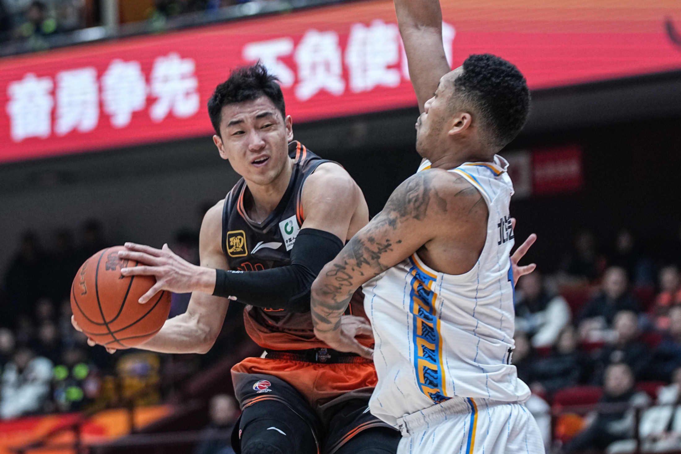 开云体育APP下载-江苏男篮击败山东队，出人意料