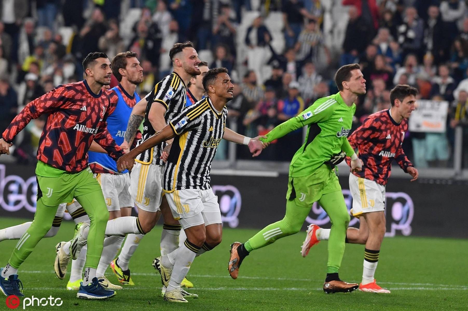 尤文图斯备战佛罗伦萨,力争连胜的简单介绍 尤文图斯备战佛罗伦萨,力争连胜的简单介绍