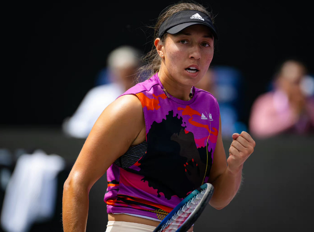 包含摩尔多瓦握手德国，勇夺八强入场券的词条