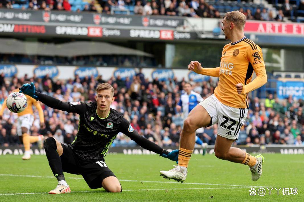 开云官网-莱斯特城主场告捷，压哨进球领跑的简单介绍