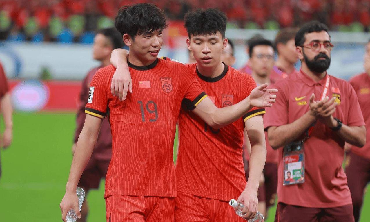 包含激烈角逐！东亚球队争夺晋级的词条