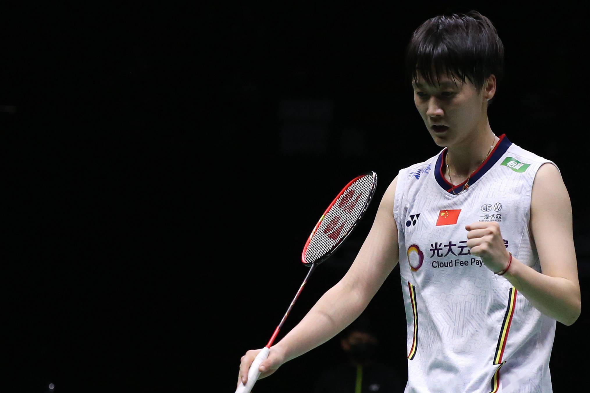 泰国羽毛球队鏖战法国羽毛球队，辛杜送出助攻的简单介绍