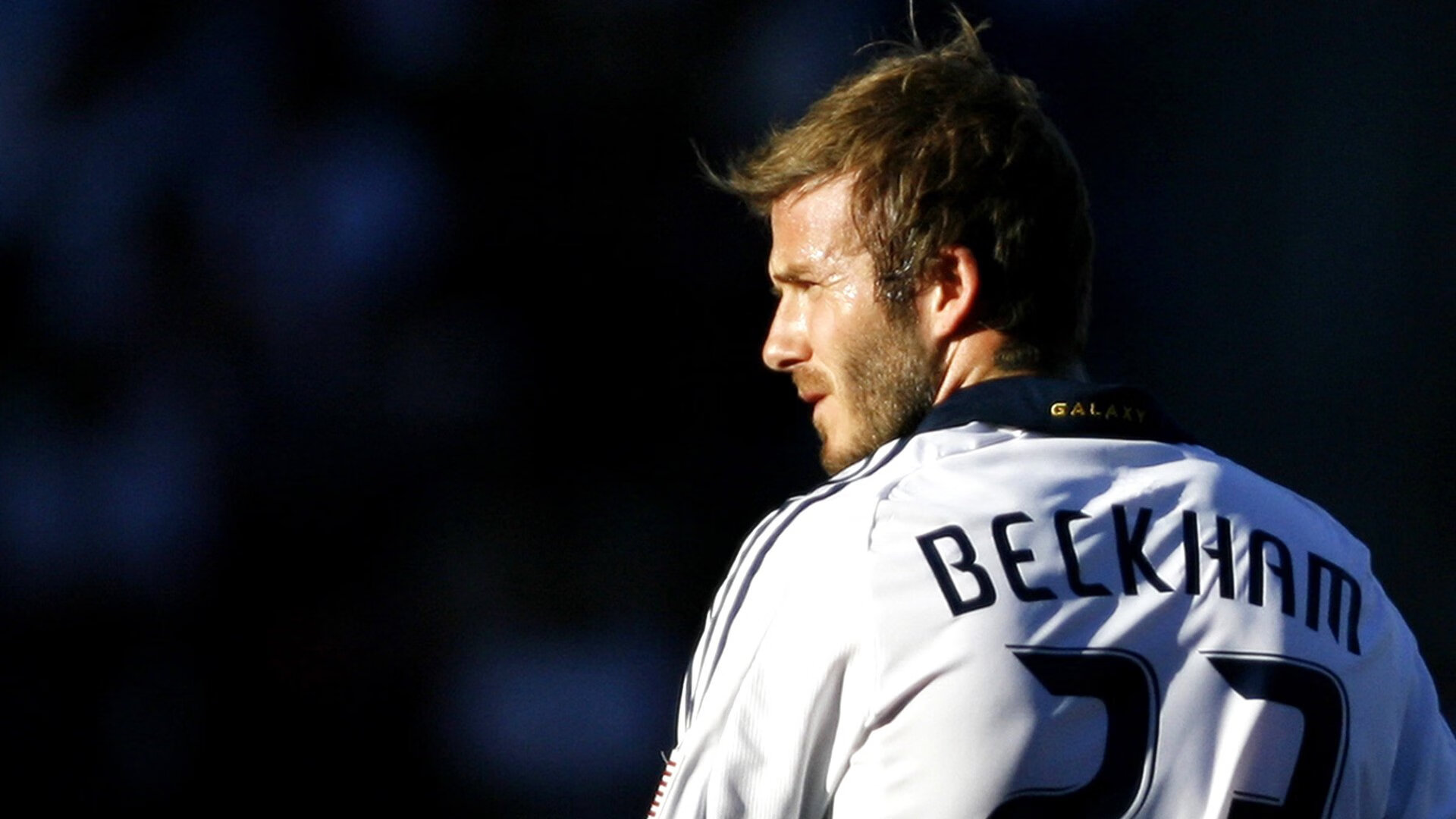 哈登稳定输出不掉线，独行侠斩落山西队，一场跨越篮球世界的对话